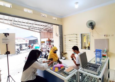 Service at GibuKu Kacamata