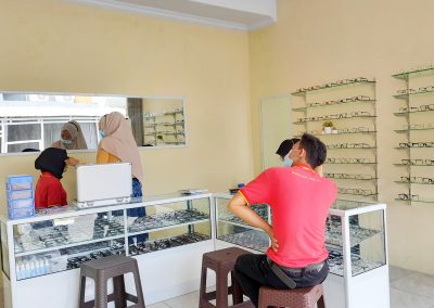 Service at GibuKu Kacamata