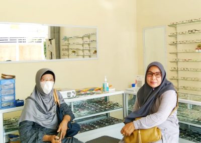 Service at GibuKu Kacamata