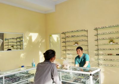 Service at GibuKu Kacamata